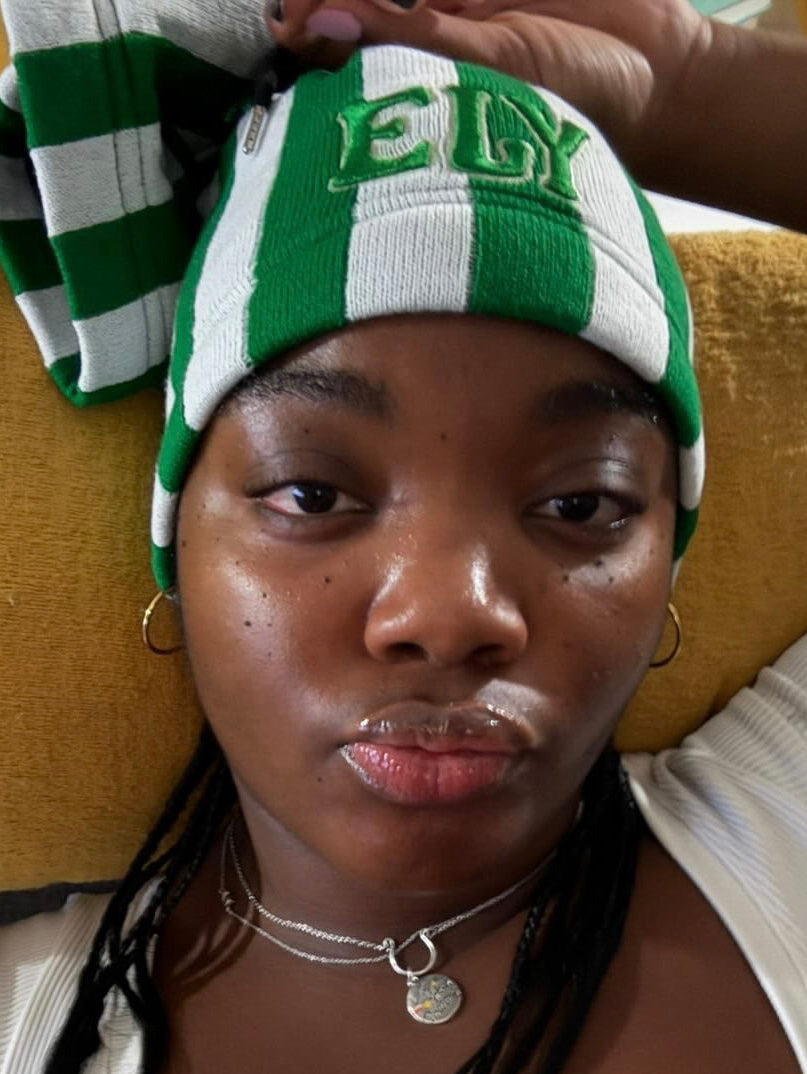 ELY TIE TOP BEANIE (GREEN)