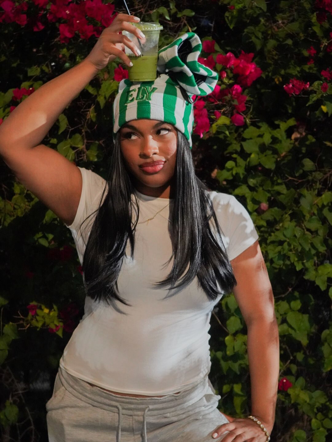 ELY TIE TOP BEANIE (GREEN)